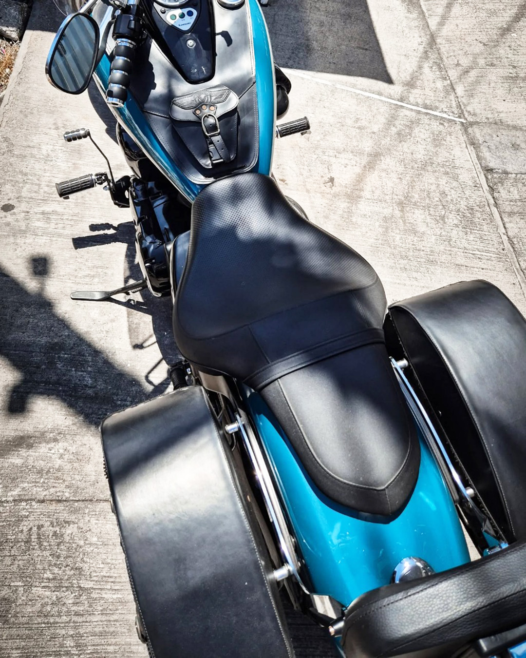 Kawasaki VN900 Custom 6