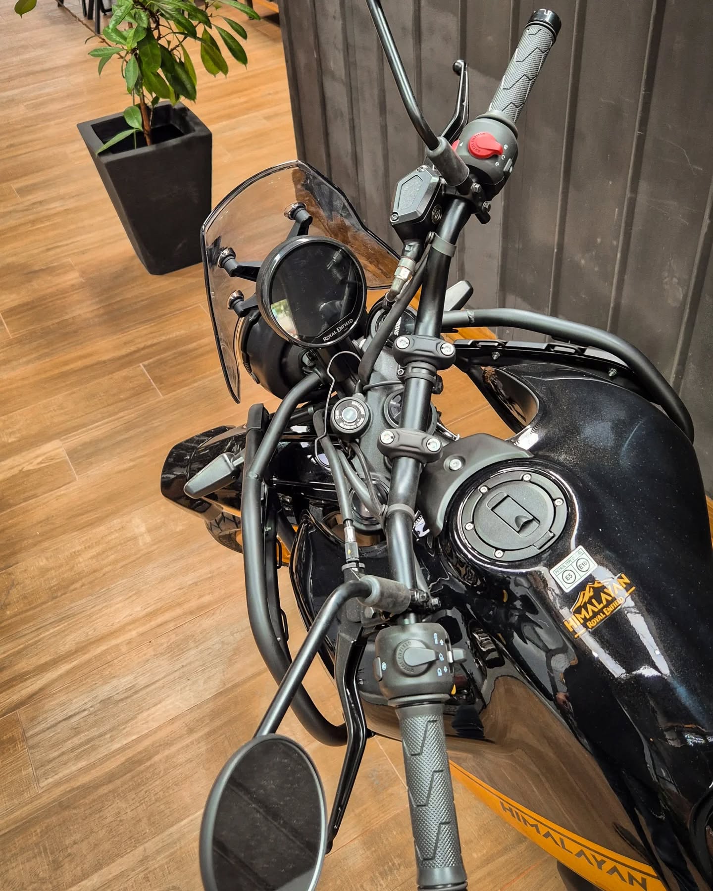 Royal Enfield Himalayan 450 Tubeless - Imagen 2