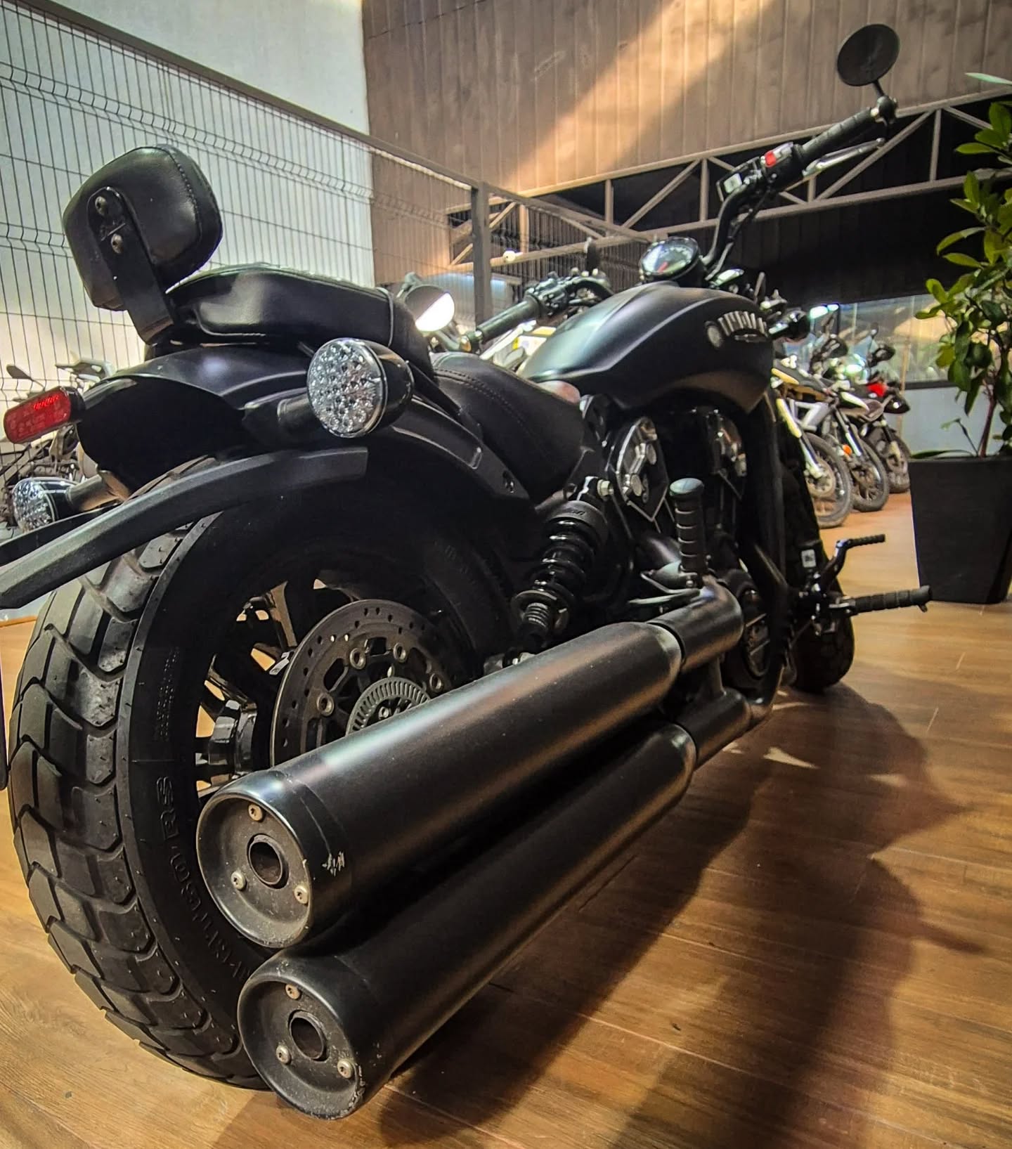 Indian Scout Bobber 2021 - Imagen 3