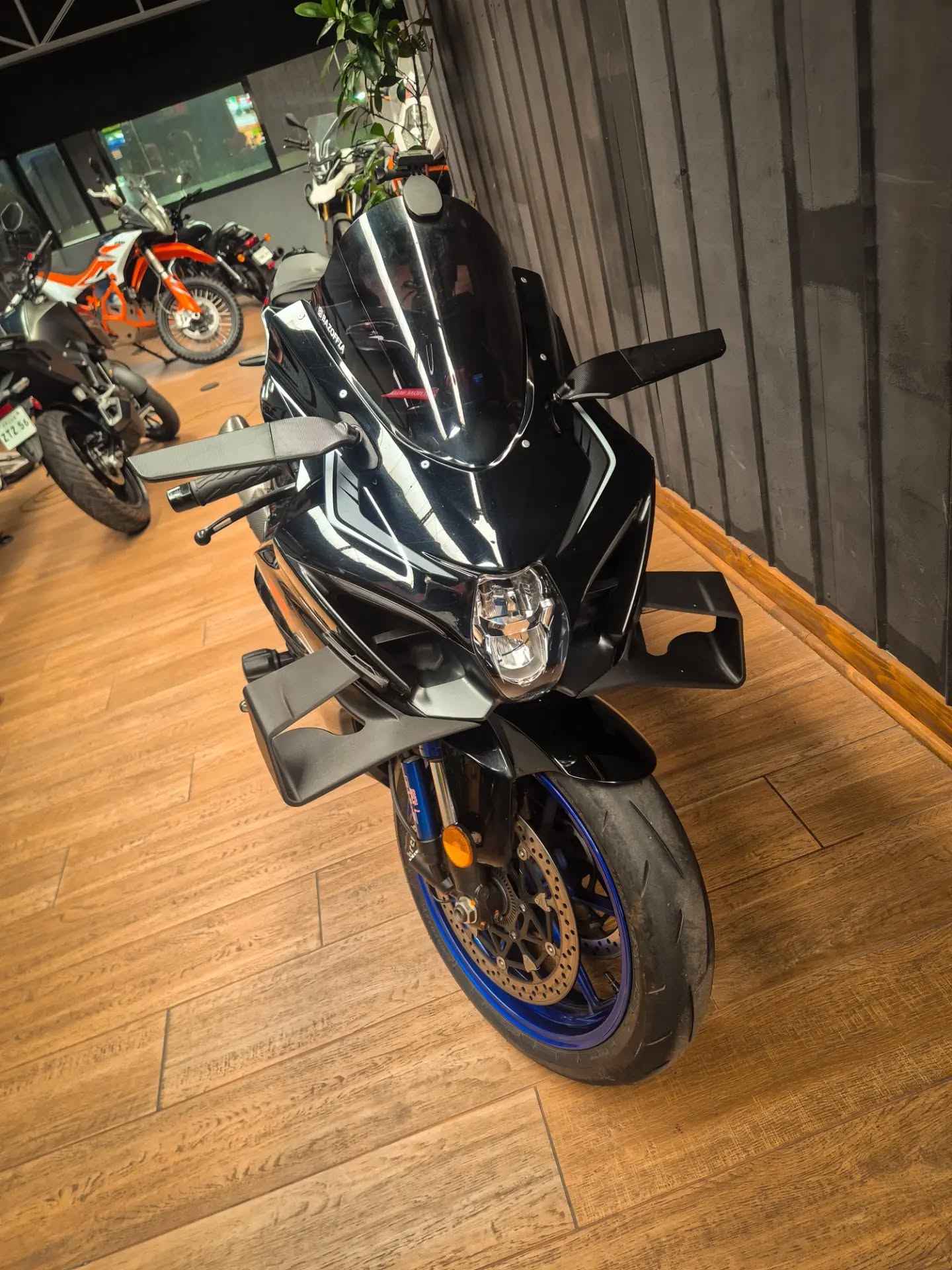 Suzuki GSX-R1000R 2019 - Foto 10