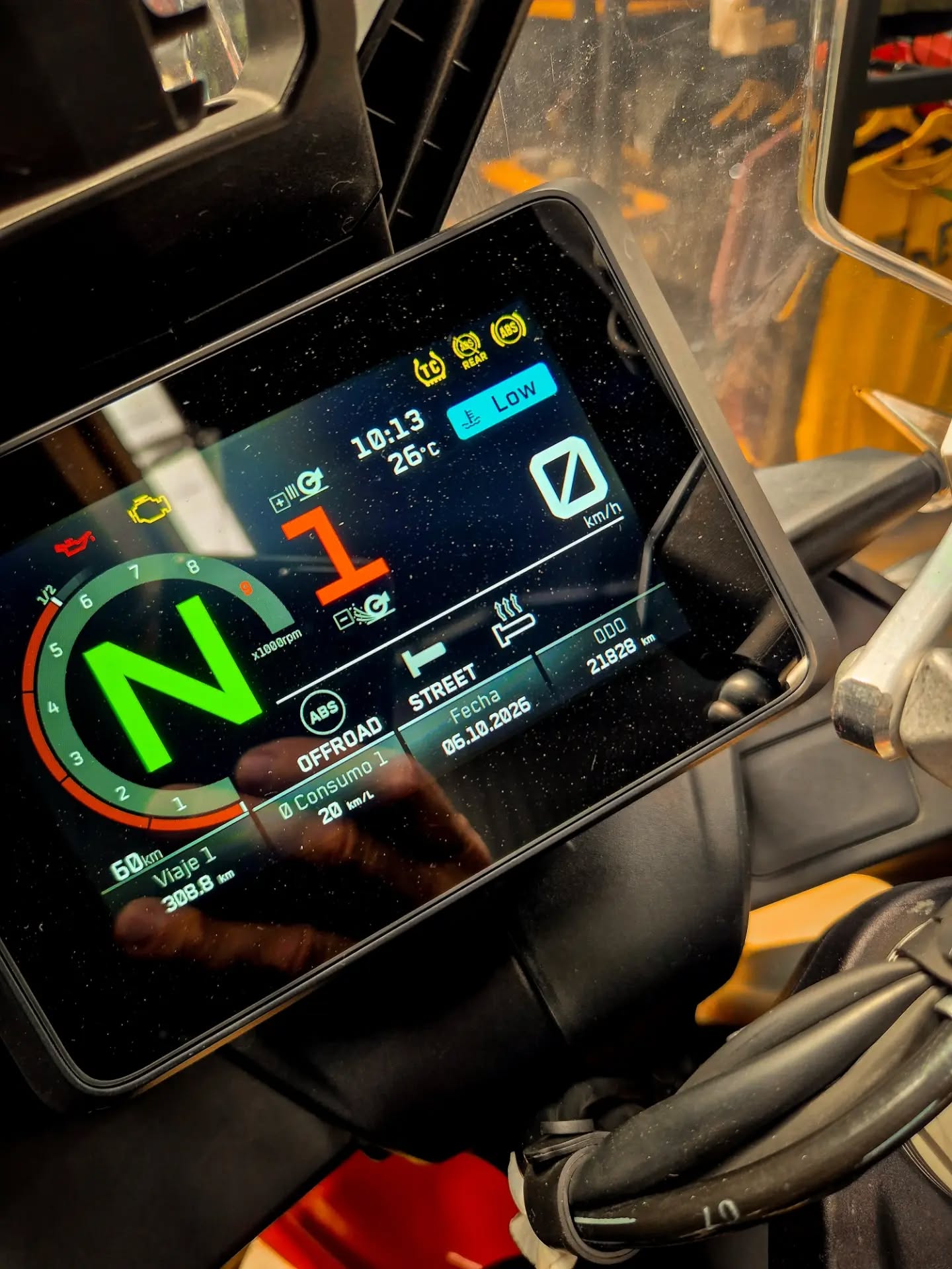 KTM 890 Adventure - Foto 11